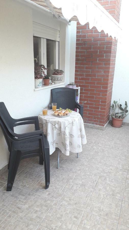 Apartmani Zilic Dugi Rat Exterior photo