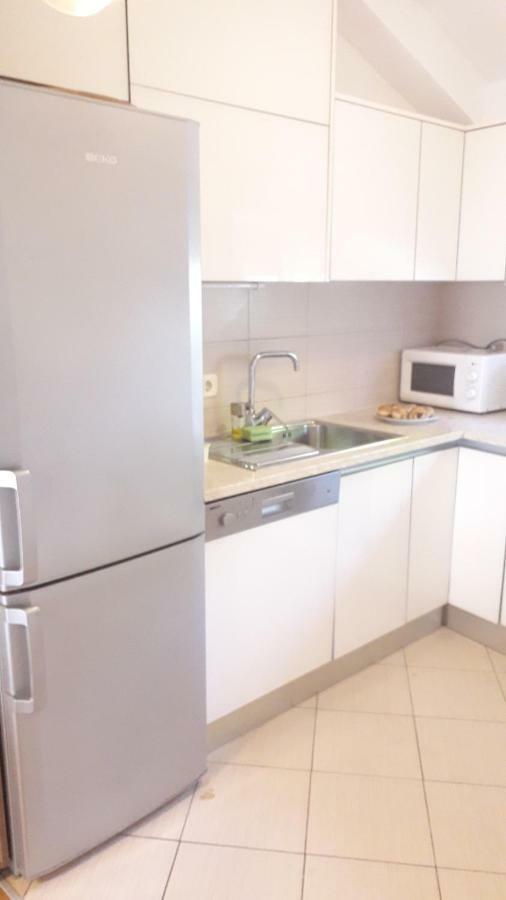 Apartmani Zilic Dugi Rat Exterior photo
