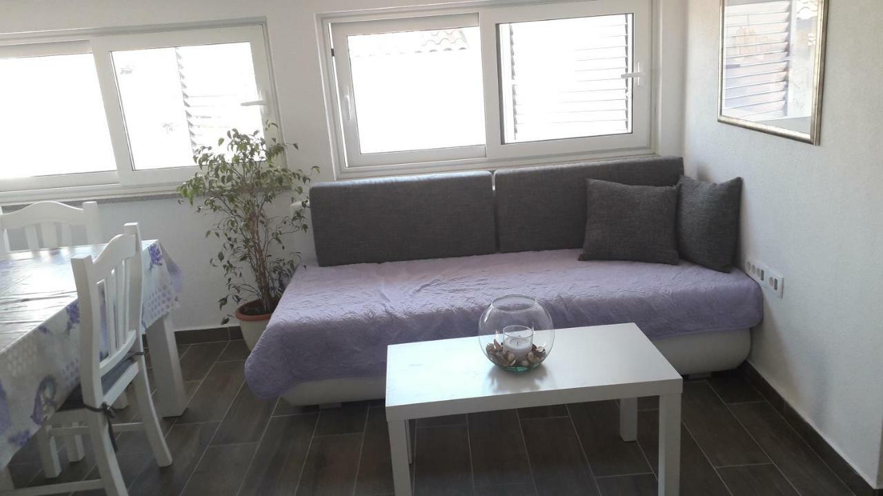 Apartmani Zilic Dugi Rat Exterior photo